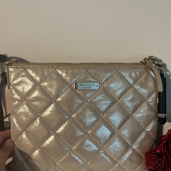 I’m selling my pre loved crossbody bags $120 for both - Picture 4 of 6